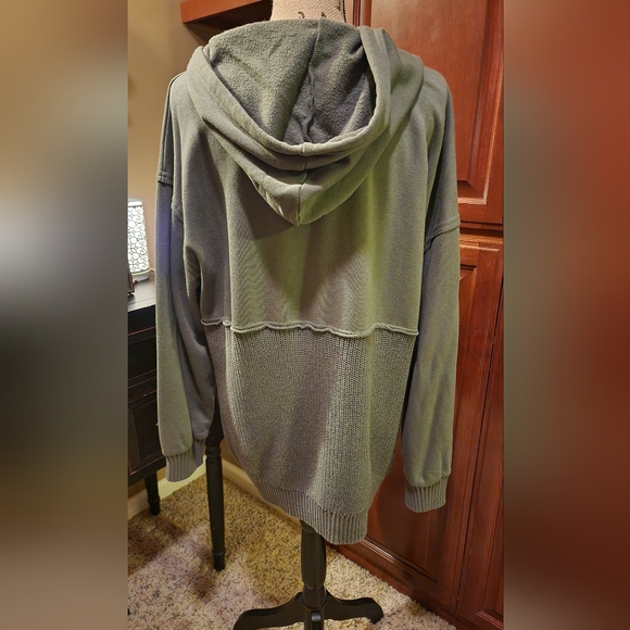 Time and Tru Sage Green Women's Hoodie - Picture 3 of 4